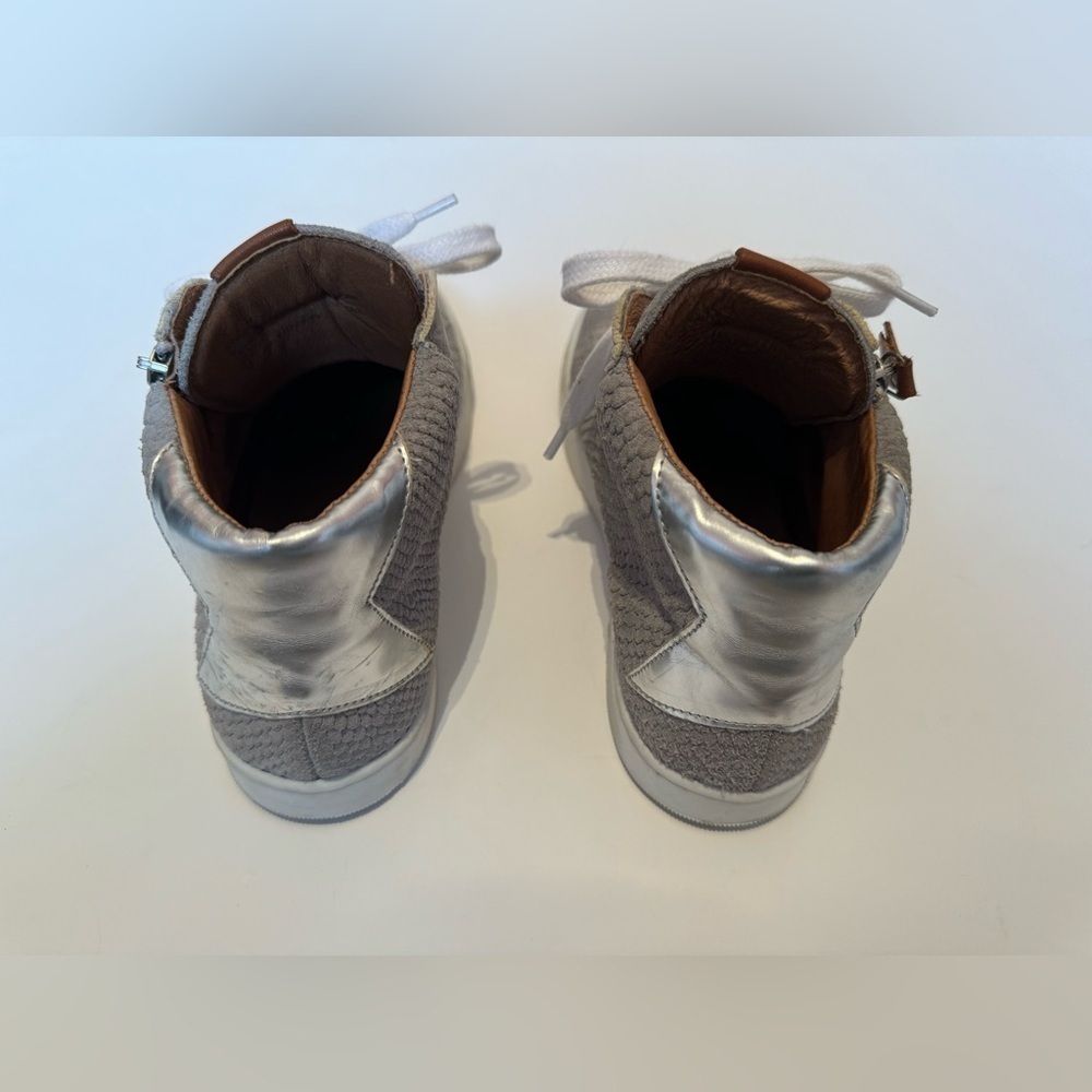Steve Madden Women's Size 6 Sweeten Tennis Shoe Grey White Silver high tops - Picture 5 of 8